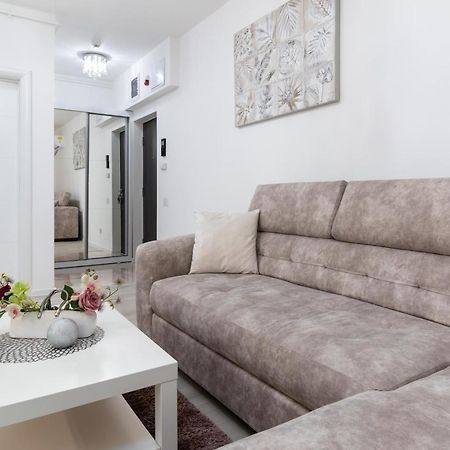 Premier Apartment Luceafarul Орадеа Екстериор снимка