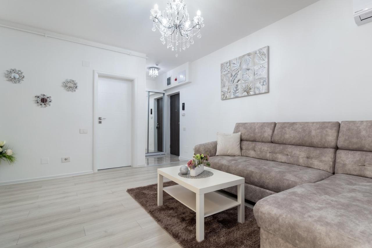 Premier Apartment Luceafarul Орадеа Екстериор снимка