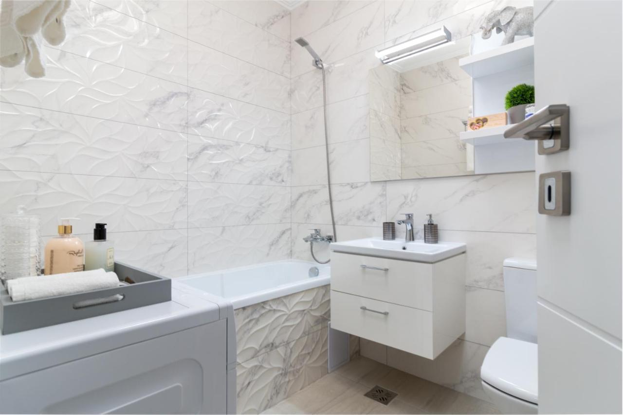 Premier Apartment Luceafarul Орадеа Екстериор снимка