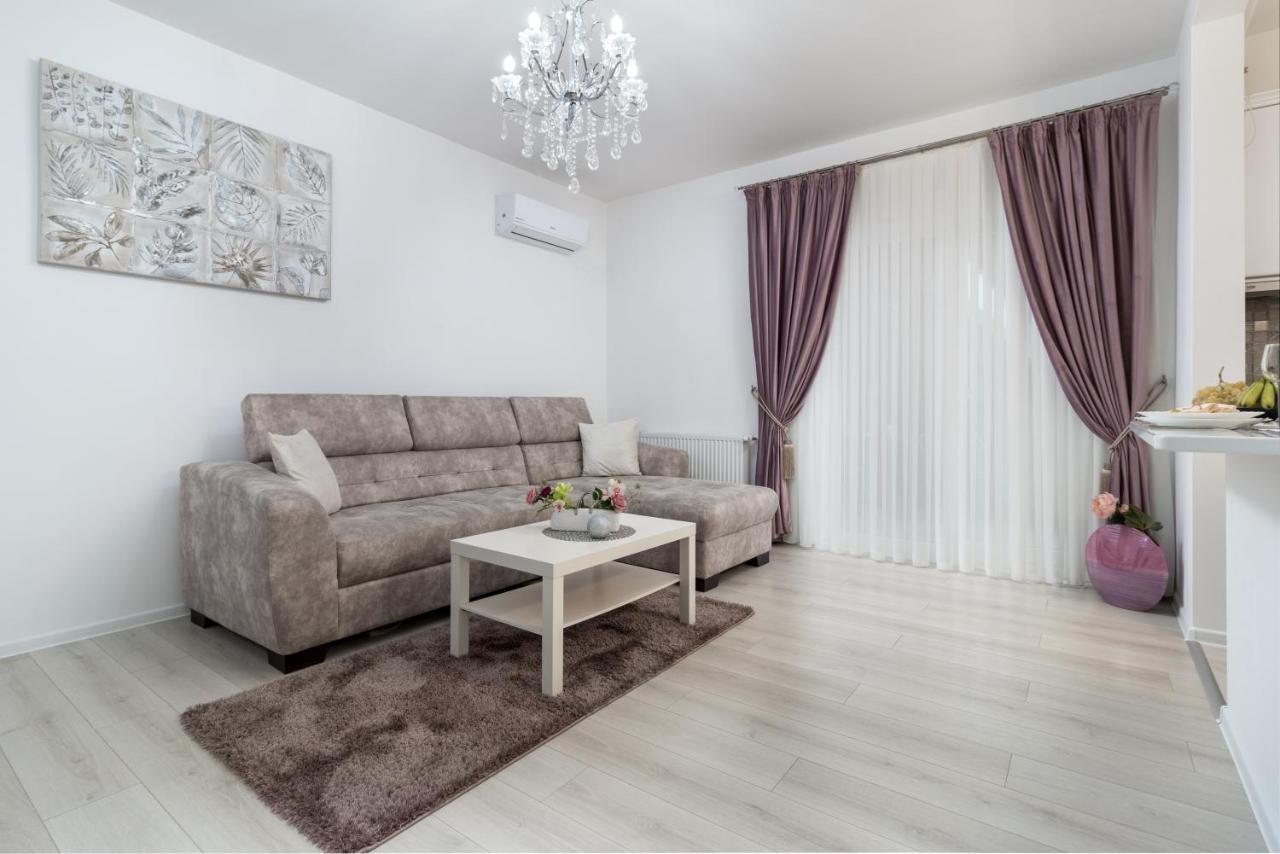 Premier Apartment Luceafarul Орадеа Екстериор снимка